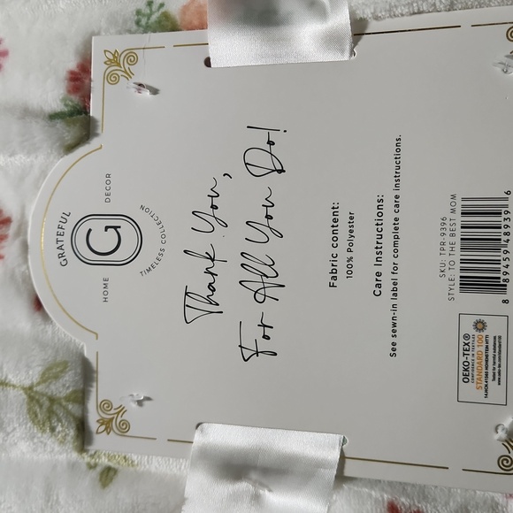 NEW Mothers Day floral motif fleece throw. - Picture 2 of 5